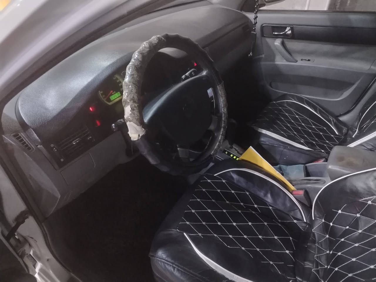 السلام عليكم ٢٠١٢ للبيع او مراوس العنوان كوت مركز المدينة رقم بغداد بيهه قطعتين صبغ السعر ٧٨ وبيهه مجال للاستفسار الاتصال ***********
