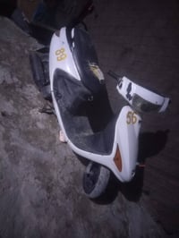 فراشة شغالة  سعرهة 175قفل   07847695132