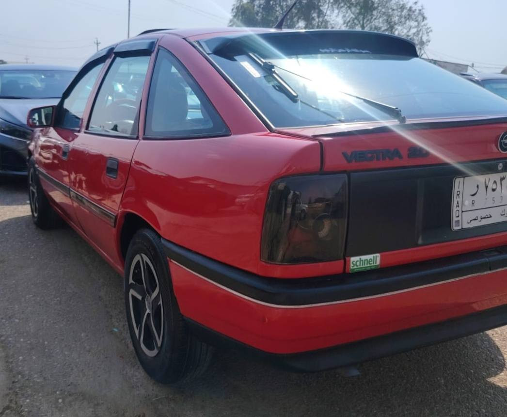 اوبل فكترا موديل 1991 حجم 20 كير عادي سقف سلايت قفل مركزي ABS باور استيرن كشنات جلد شاشه ويل كروم غرفه جديد كلش سنويا مشروع وطني لغايه 2028 كوبون بانزين موجود شرط تحويل أو وكاله حسب رغبه كير محرك صدر كهربائيات كله بل شرط تايرات جديد سياره بدون ضربه فقط صبغ حزام  سيا ه جاهز من كل شي سعر 36 شراي خابر على رقم ***********. كركوك, العراق
