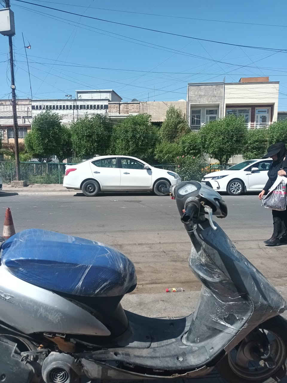 السلام عليكم دراجه عصفوريه كامله كهربائيات سلف وهندر قفل صندوك وقفل استيرن شغاله خير من الله نقصها بس كفرات السعر ١٧٥ مكان بغداد الطوبجي ***********
