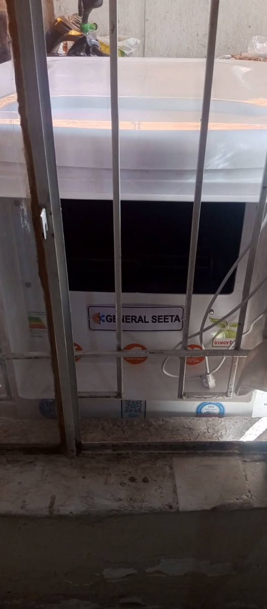 السلام عليكم مبرده جديده مستعمله قليل كلش  مبرده جنرال سيتا حجم 4.5 اقتصاديه بل كهرباء اط مكاني مدينه الصدر 450 وبيها مجال  الرقم ***********
