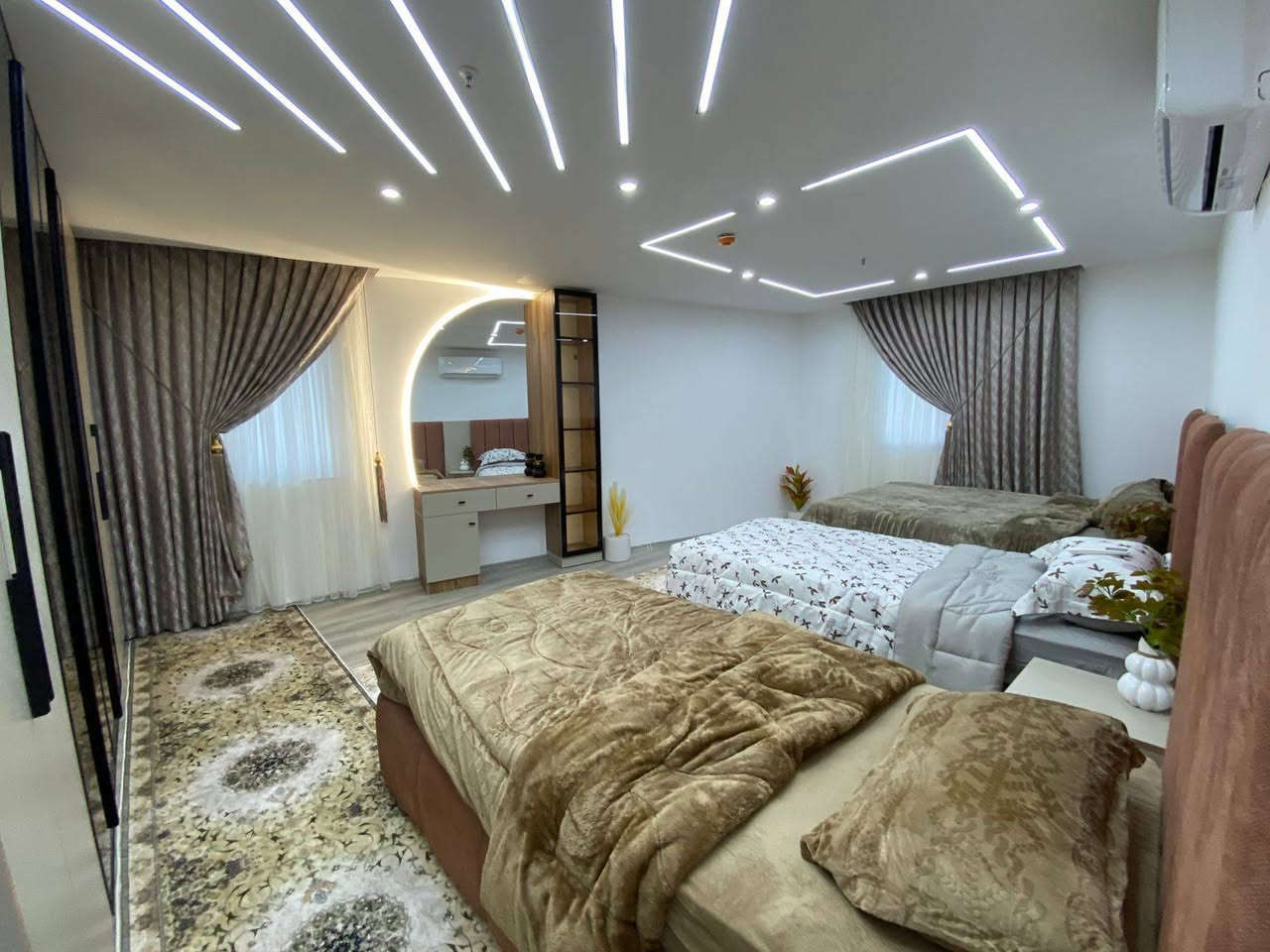 لديناشقق#للایجاروللبیع فی
مشروع#لایف تاوه ر بمساحات مختلفه
غرفه وصاله
غرفتين وصاله
ثلاث غرف وصاله
1+1
1+2
1+3
1+4
شوقە بۆکرێ و فرۆشتن لەپرۆژەی لایف تاوەرس بە رووبەری جیاواز بەردەستە
بؤ پەیوەندی کردن 
(عقارات تسهیل)
***********
