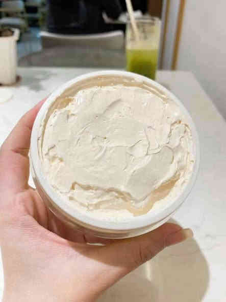 خلطه للتبيض ورفع الكلف والحبوب واسمرار البشره 🌸🌺
 وترفع الكلف والحبوب والرؤوس السوداء وبيه منفخ للخدود ڱڵـه. مواد اصليه 🌺🌺 •اللّـہ̣̥ شاهد مضبوطه ومجربه من قبل عده اشخاص وتنطي نتيجه خلال اسبوع وخاليه من درمودين واي عصارات ضاره للبشره ڱڵـه. كريمات اصليه  مبيضه تصفي البشره ترفع البقع واسمرار الشمس يوجد توصيل***********
