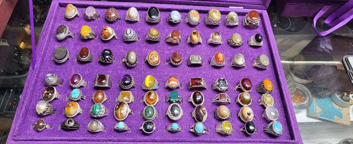 ٤٠٠ خاتم شلع على ٣٥ الف
بغداد المشتل ***********
