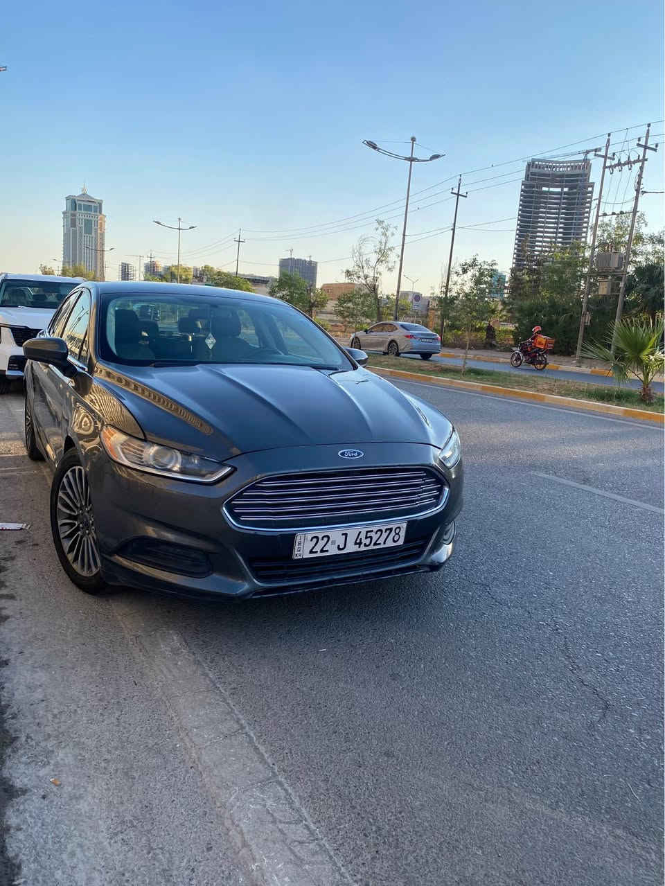 🚗 Ford Fusion 2016 | 2.5
📍 هەولێر | 📏 138 مایل | 🎨 سیلڤەر

✅ گێڕ و مەکینە: بە شەرت
❄️ تەبرید: بە شەرت
🛞 ویڵ تیتانیوم
💡 لایت زینۆن (Xenon Look)
📺 سۆنەر دانراوە
📄 راپۆرتی کامل هەیە
🧼 زۆر پاک و تازەی سەنەوی
⚙️ دەعم/هێز: کێشەی نیە | 🪑 ناو: نەگرتووە
🧩 پێش و دوا: کەپسە
چوار پارچە بەخ ئەمریکایە و سێپارچەش دوبەی 
🚚 تەحویل و خرامە: بە شەرت

💰 نرخ:105 — مەجالێکی زۆر کەم
📩 کەسی جدّی پەیوەندی بکات (وێنە و راپۆرت ئامادەیە).
📞 0750 416 3683
📞 0770 027 5607 أربيل, العراق
