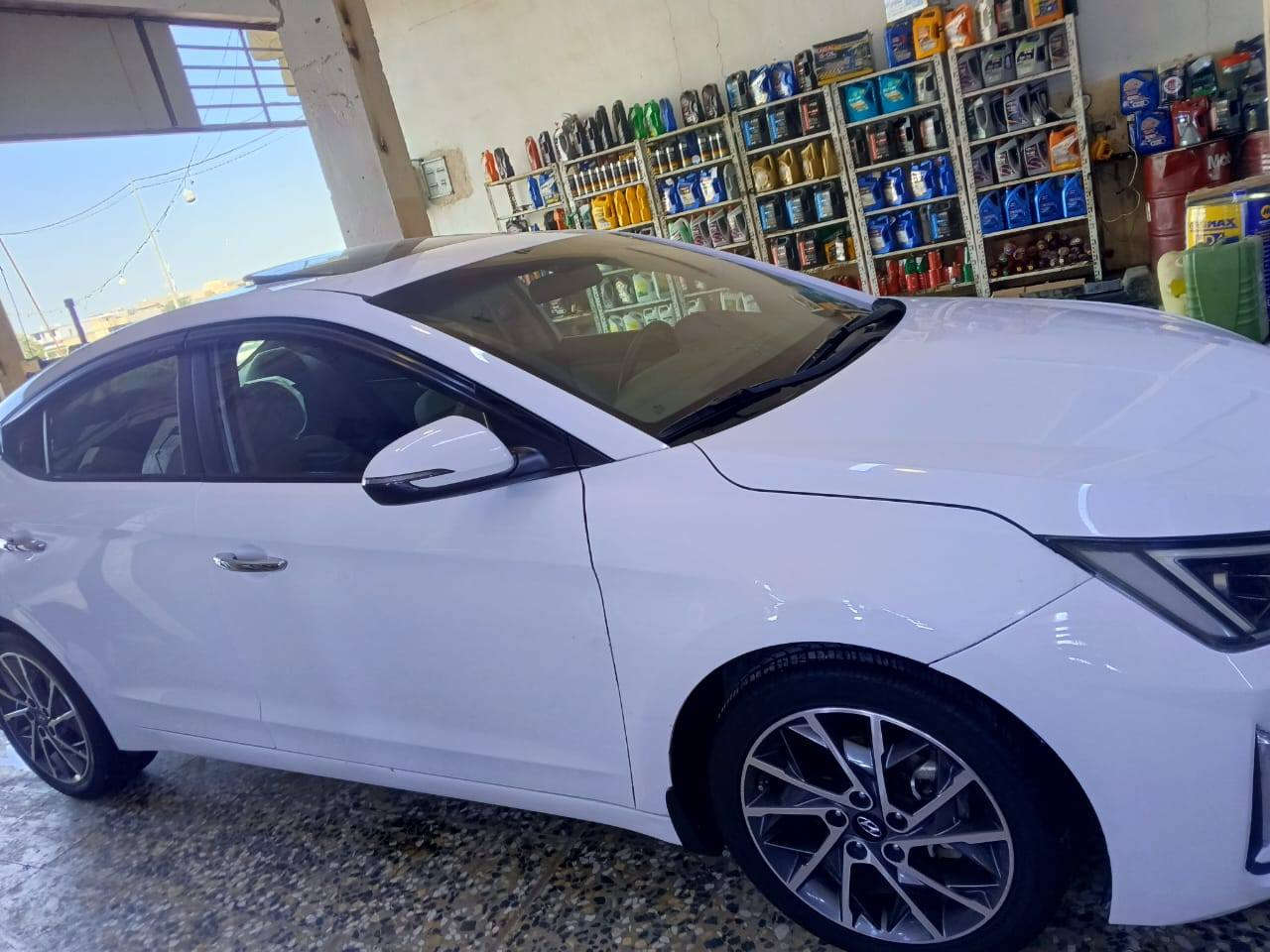 سلام عليكم سياره النتره موديل 2020 خليجي بيه بس بارد بل جاملغ امامي فقط ولباقي كفاله عامه كير ومكينه2000 وتخم تاير وحداديه مكفولات كفاله عامه ماشيه 170 حقيقي سياره فول ماعده لبصمه أسعر 150 وبيه مجال مكاني كربلاء طوريريج الرقم ***********
