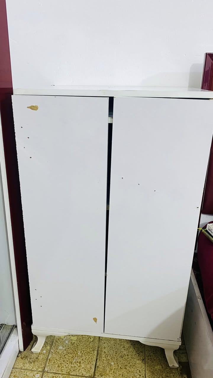 يرهم جزامة يرهم   بوفية
السعر 40 قفل 
التحرير قرب ابو دريس 
للتواصل ***********
