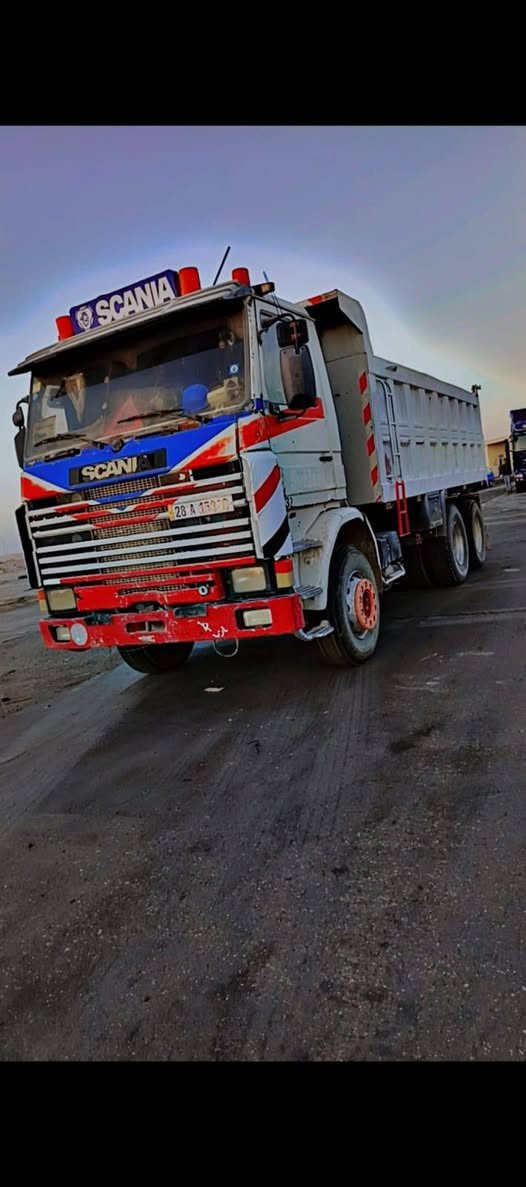 سكانيه للبيع 113 تايرات جدد محرك نضيف مجموعه فراشه كير 5+5 تبريد  شقال *********** 📞
