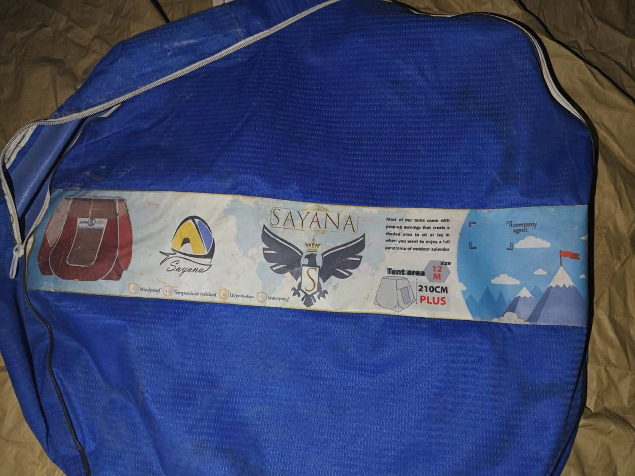 السلام عليكم
خيمة سداسية قماش قوي، مستعملة قليل جدا
ارتفاعها 210 سم، مساحتها 12 متر
بيها ابواب وشبابيك تنفتح وتنسد بالزنجيل
مع ناموسيات لمنع دخول الذباب والحشرات ، السعر 100 الف
***********
