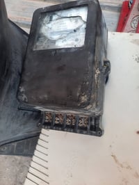 وبركاته عندي غراض للبيع  مقياس كهرباء رافع جهد مال سبلت  بوردات كهرباء...