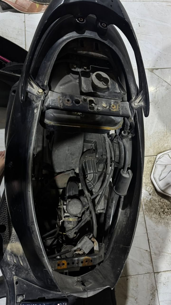 السلام عليكم من رخصه الادمن دراجه فراشه للبيع ياباني الصور كبالك السعر. 350 بيه مجال التواصل واتساب رقم ***********
