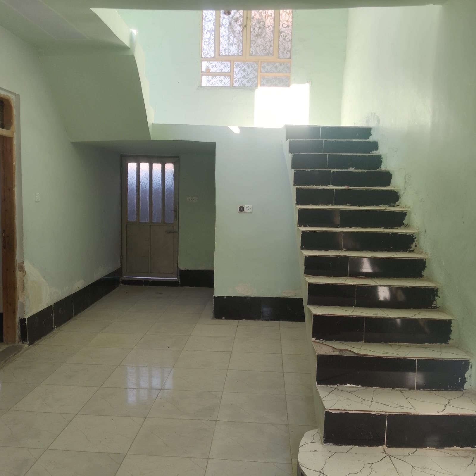 🔷تسلسل: 1137
دار للبيع في الفلوجة 
حي الجولان الثانية  قرب فلكية السكنية
طابو زراعي تحويل
المساحة: ١٥٠ م
الوجه: ٨م
بناء بلوك
يحتوي على
غرفتين نوم وصالة واستقبال ومطبخ وحمام وصحيات

🟢السعر ٤٢ مليون مع المجال 

⚠️ مكتب دجلة الهندسي للعقار حي الجولان قرب صناعة الجولان للسيارات مجاور سوبر ماركت الهلال
للاستفسار الاتصال
‏‭ *********** 
***********
