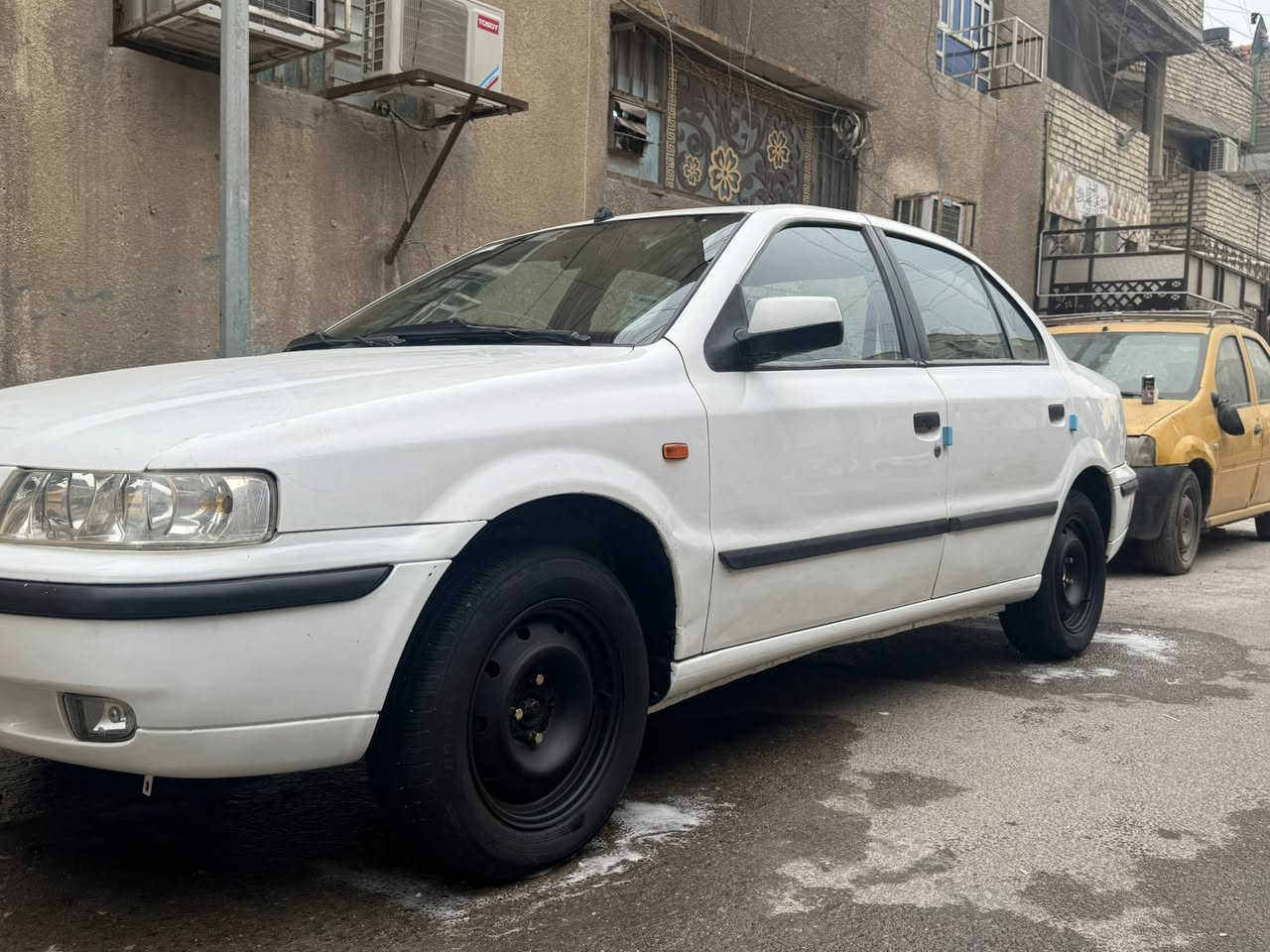 السلام عليكم سمند ٢٠١١  رقم بغداد مكينة وكير مكفولات السيارة خير من الله تبريد ثلج مكان السيارة بغداد السعر ٤٣ وبيها مجال 
***********
