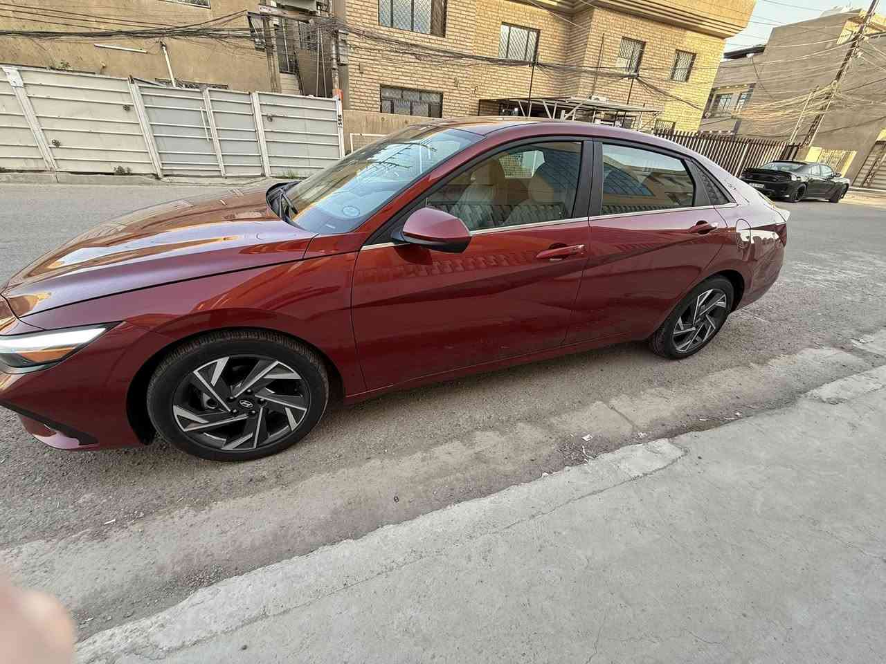 السلام عليكم ورحمة الله وبركاته
النترا 2024 وارد امريكي SEL ، مرقم بغداد 

 المواصفات :

 بصمة , سلايد 

تشغيل عن بعد ،فول تحكم استيرن

 مود درايف ،اوتو بريك

 مانع انحدار  ،رادار نقطة عمياء

 شاحن وايرليس ، تبريد منفصل 

بك لايت لد ، ويل كب 17 

 شاشه ديجتال وباقي المواصفات المعروفة 

محرك 2000 دوش

الممشى 7،000 m

السيارة مدوشمة عام ، بولش عام 

السيارة ليبل واحد بدون أي تبديل  ، الحادث جاملغ الخلفي بارد 

 العنوان بغداد ، السيدية 

السعر 190 وقابل للتفاوض 

للتواصل  ***********
