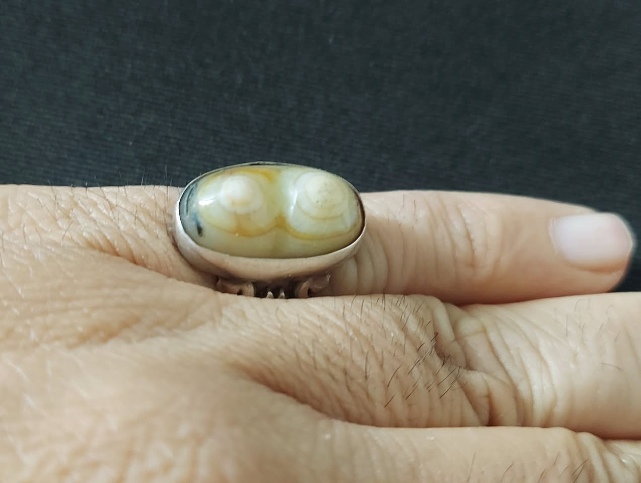 سليماني خنصر صب عراقيه سنام الجمل صب  عراقيه حلوه صب عراقي  السعر خاص وتدللون  مكاني بغداد حي الجوادين ***********السعر  خاص
