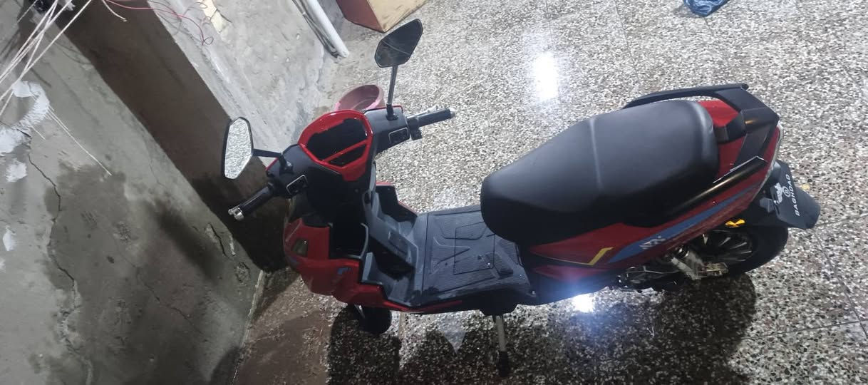 سلام عليكم دراجه سكنس شحن للبيع فول مواصفات جديده مكفولة ونضيفه سرعتهه 80 حقيقي على تطبيق ويز ست بطاريات ب900الف وبيهه مجال هاذ رقمي ***********
