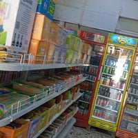 اسواق للبيع • قرب جامعة كربلاء • ٦ برادات