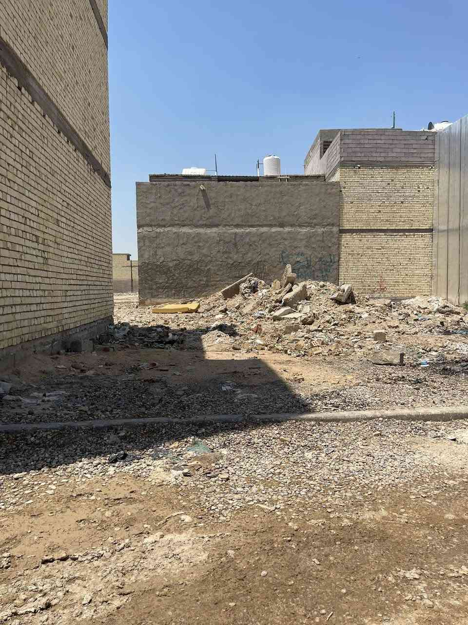 قطعة ارض 100متر 5*20 زراعي ابو مهدي العتابي قريبة من شارع 20 سند 25اقرار محكمة ثاني قطعة بصف الركن خدمات ماء كهرباء مجاري السعر 35وبيهة مجال ***********
