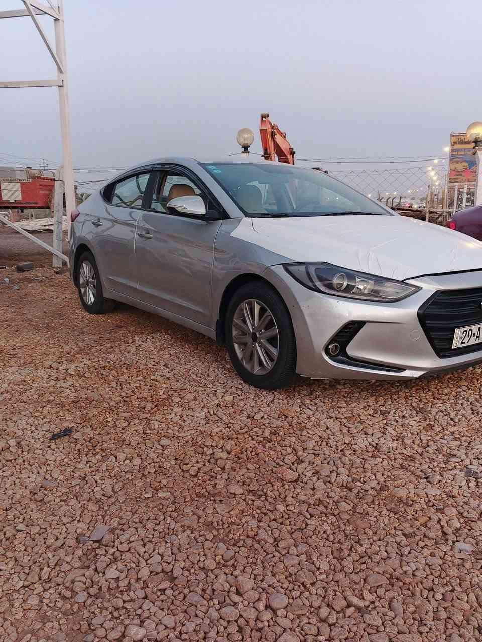 سلام عليكم
للبيع هونداي النترا خليجي
موديل (2018)
كفاله من ضربه وتبديل 
بيه بس رشه صبغ بسطيه بل باب الخلفي جهت سايق
ــــــــــــــــــــــــــ
تخم تاير 
حداديه خير من الله 
مكينه 2000 دوش
كير خير من الله 
مانقصه شي
ـــــــــــــــــــــــــ 
 سعر (125)
وبيه مجال 
ـــــــــــــــــــــــــ
مكان بابل/شوملي
الاستفسار/ ***********
