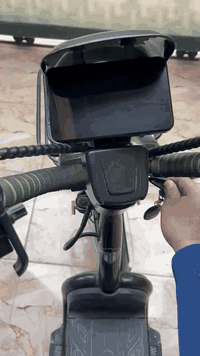 السلام عليكم
دراجة شحن للبيع استخدام شهرين السعر ٤٥٠ وبيها مجال المكان خرنابات   ***********
