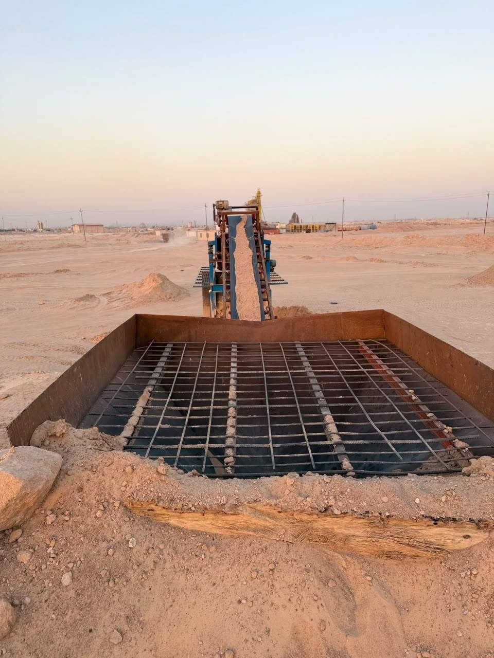 معمل مغسول للبيع العنوان نجف اتصال عل هذا الرقم***********

