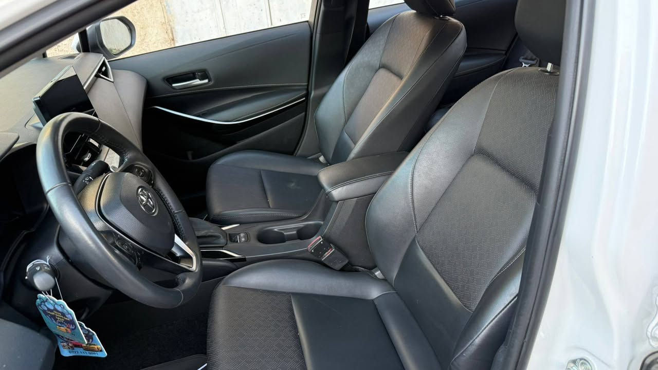 كورلا هايبرد موديل 2025 
فول بصمه سلايد جلد رقم بغداد بسمي. مكفوله كفاله عامه ماشيه 15 الف فقط عنوانه ديالى تقاطع للقدس سعر 155 وبيها مجال ان شالله ليشوفها غاليه اخوان كلشي اكو بسوك والله يرزق للجميع ***********
