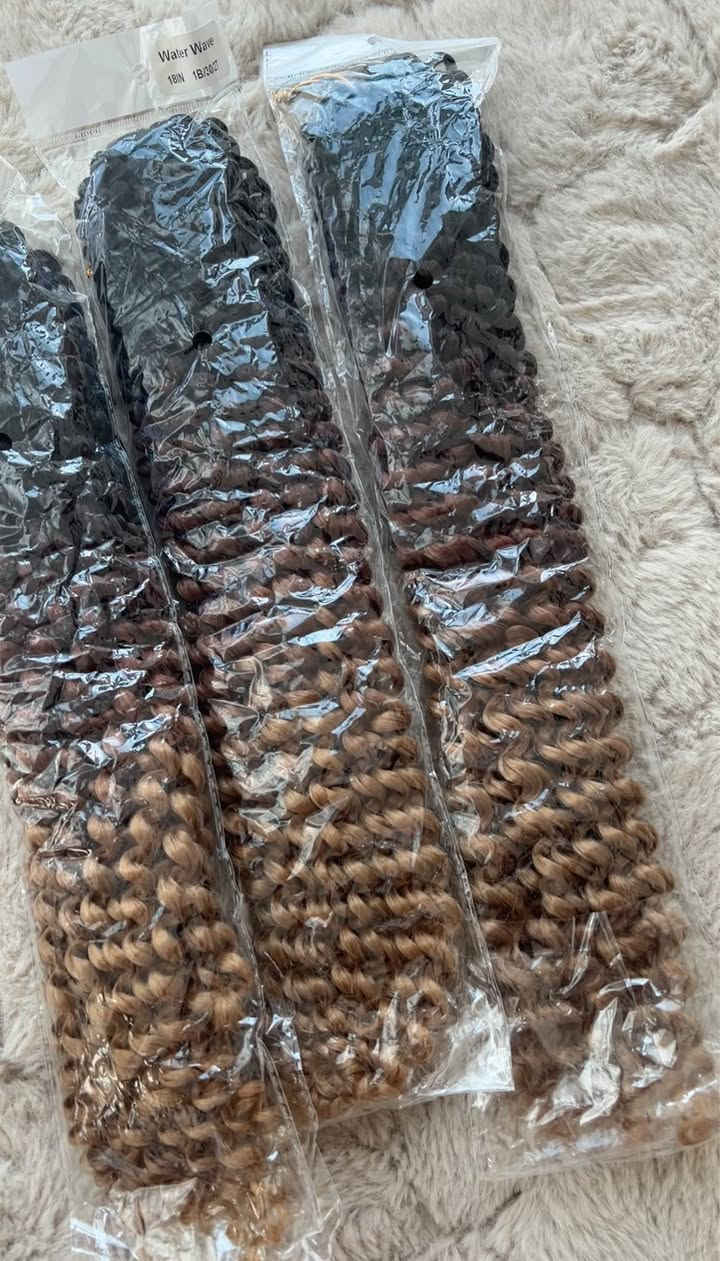 Hair braids -5000 
4pcs-15,000
Water wave braids-10,000 أربيل, العراق


**إذا كنت صاحب هذا الإعلان وتريد حذفه لأي سبب، رجاءا أرسل رسالة إلى الدعم الفني**