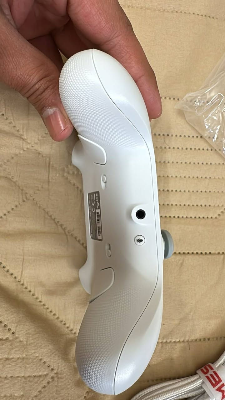 جوستك گيم سعر الغنية عن التعريف( G7_SE) سعرها اقل شي 55 _65وياها گيم باس  
ابيع ب 45 وبيها مجال قليل .....


**إذا كنت صاحب هذا الإعلان وتريد حذفه لأي سبب، رجاءا أرسل رسالة إلى الدعم الفني**