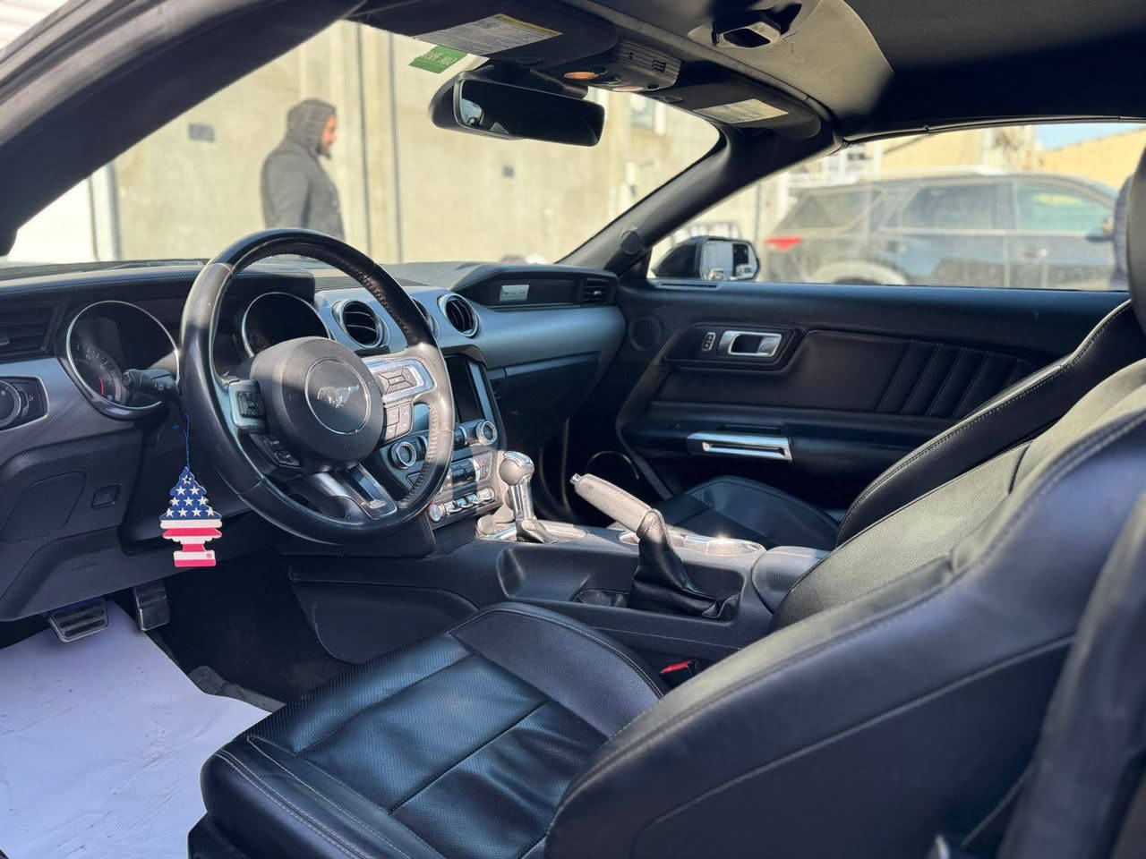 سلام عليكم 
للبيع 
Mustang 2022 eco boost premium 
كلين تايتل دعامية ل دعامية ب شرط 
كير و محرك كل بشرط 
فوول مواصفات 
رقم اربيل 
ماشية ٧٠ الف 
مكاني اربيل 
سعر 200 بيها مجال 
*********** واتس اب أربيل, العراق
