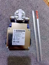 مفتاح حدّي • Telemecanique XCKMR54D1 • ١٥-٢٤٠ فولت