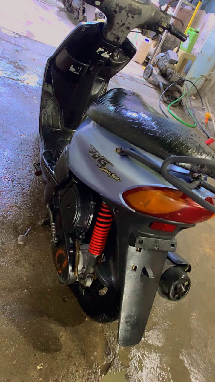 السلام عليكم :

دراجة ماكس سرعة 120 ياباني
بشهر السادس نزلتها حاوية كفالة عامة
اي نقص مابيها وبرغي ممفتوح منها
علا وضع البلاد اوراق كاملة اصولية
شرط تجيب وياك فيتر وتجي تفحص

السعر 550 الف
مكاني شارع فلسطين
هذا رقمي 
((متوفر فقط واتساب *********** ))

ملاحضة : مراوس هم ممكن بدراجة شوية انسب مع الفرق .. بغداد, العراق
