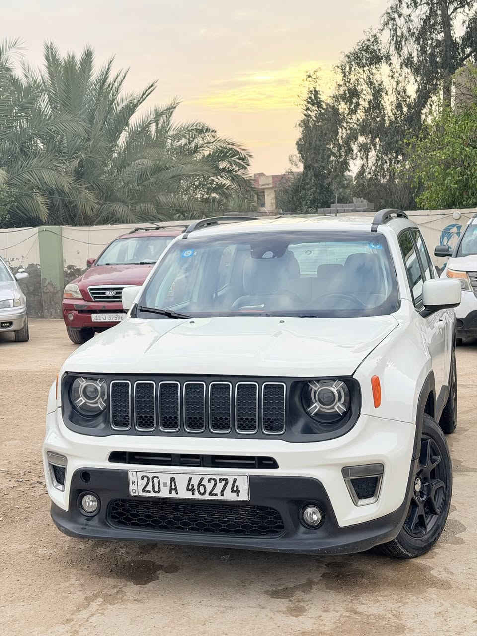 يا الله
السلام عليكم من رخصه الادمن المحترم 
جيب رنجيد 2020 رقم ديالى تحويل مباشر 
ماشيه 40 
بصمه 
داخل لونين 
مكينه 2400 مو تيربو مكينه عدله
ويل كروم 
شاشه جبيره 
كامره 
حساسات 
السياره بيه 3 قطع صبغ ايرباك ستيرن 
السعر 118 قفل قفل قفل 
العنوان ديالى تقاطع القدس 
***********
للبيع او المراوس
