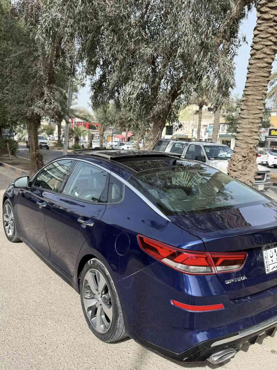 السلام عليكم 
كيا اوبتما 
الموديل 2019 
الفئة S رياضي فول مواصفات 
كشنات جلد ومخمل اسود بلادي 
محرك 2400
بانوراما 
بصمة تشغيل 
بصمة ابواب 
إشارات مري 
رادار امامي خلفي جانبي 
فول حساسات 
كامرة دوارة 
كراسي كهرباء 
أنظمة قيادة متعددة 
ويل 18 sport 
تحديد مسار 
ماشية 52 الف 
السيارة وارد أمريكي حادث قطعتين خلفيه فقط جاملغ خلفي وباب خلفي 
تصليح درجة أولى وشغل ممتاز 
السيارة جدا نضيفة جاهزة
السعر 154 وبيها مجال بسيط مكان السياره بغداد شارع فلسطين 
*********** متوفر واتساب
