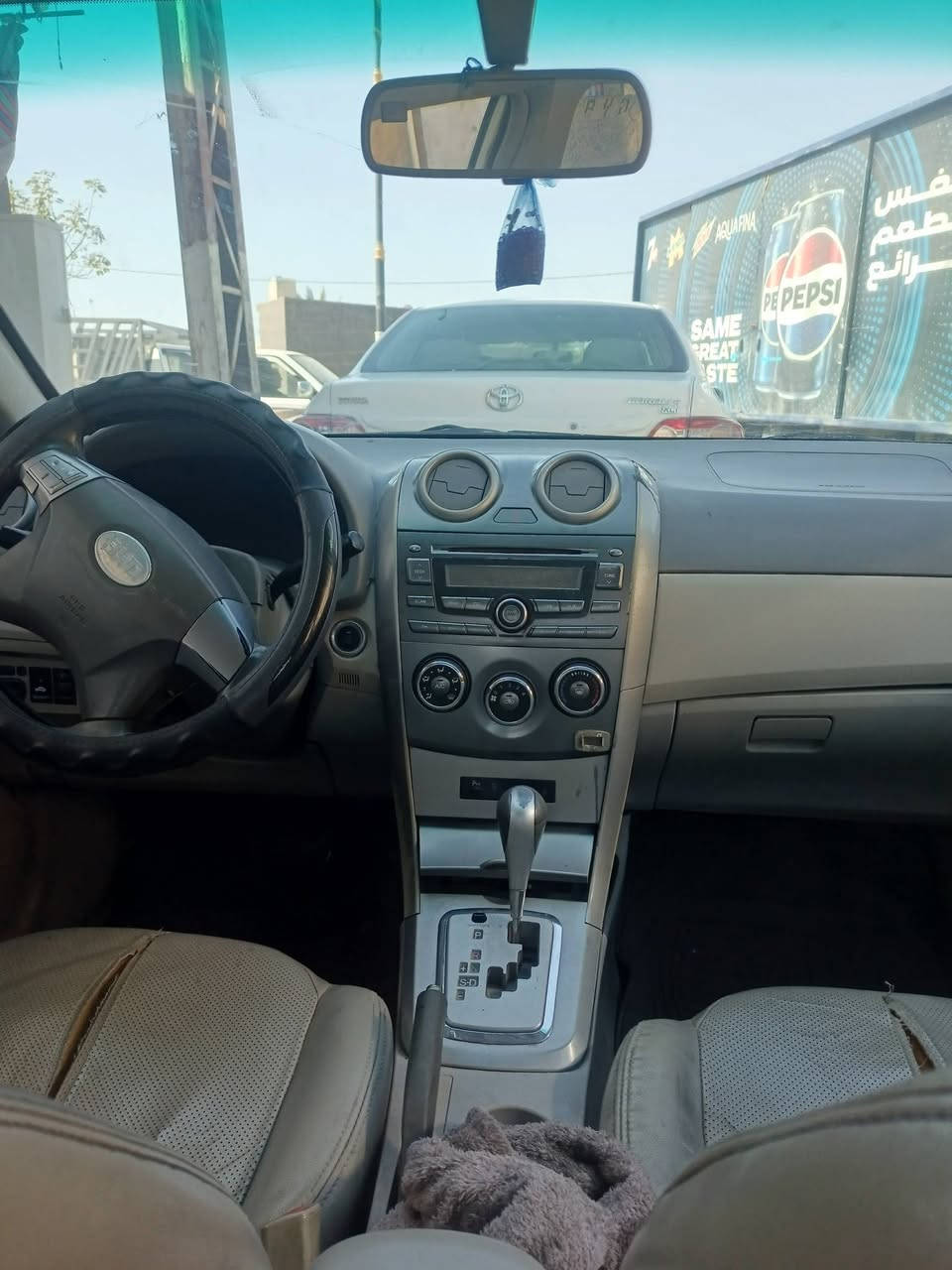 سلام عليكم من رخصت الدمن سيارة للبيع النوع بيوايدي المديا13 كير و مكينه كورله الف وستميه رقم بغداد ألماني سيارة تخم تاير مكينه لتنقيص و تبخير العنوان بلد صلاح الدين السعر 55 وبيهه مجال سيارة جديده رقم صاحب السيارة ***********
