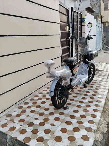 ماطورسكل اخو الجديد
نضافه كدام العين باتريات فوول السعر ٢٠٠
الاتصال ***********
