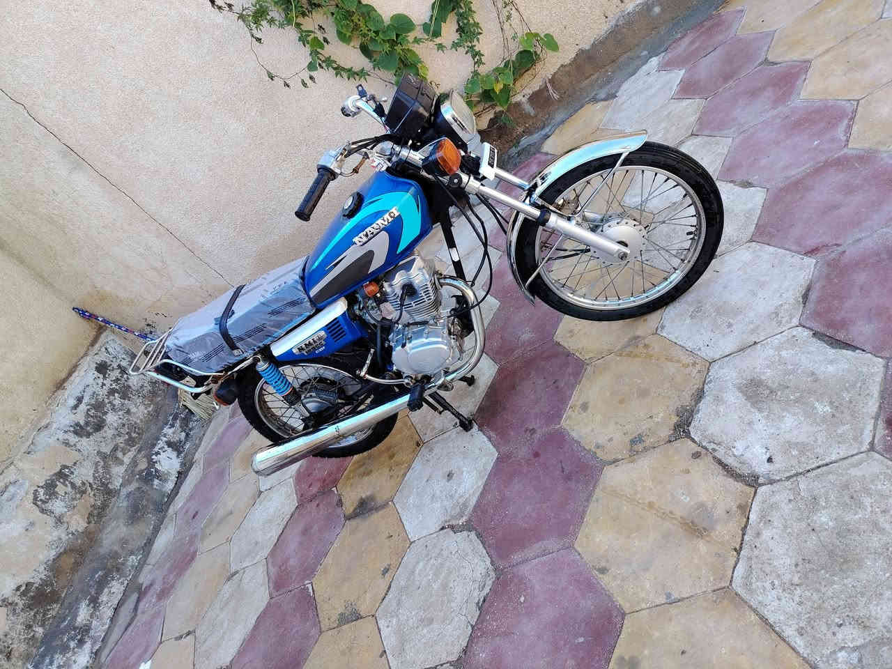 لبيع نامه ٢٢ وراق صولي
سعر 950 قفله
سماوه حي نفط ***********
