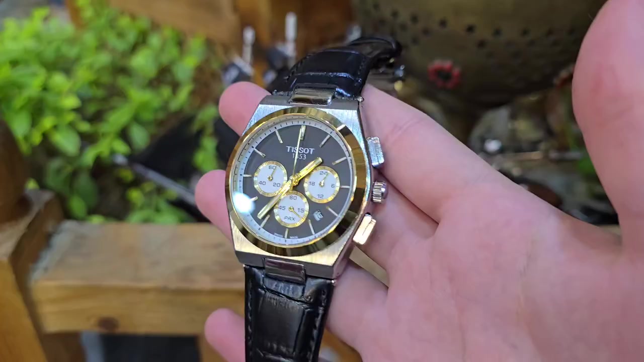 السعر فقط  25  ألف مع التوصيل (سعر ثابت)
ساعة ماركة.....
جميع السناتر شغاله حركة أوتوماتيكية (كوارتز) كرونوغراف.
 نضام ستوب وج رياضي سير جلد قفل فراشة 
مقاومة للماء، كاملة الأختام (تفاصيل داخل الفيديو).


**إذا كنت صاحب هذا الإعلان وتريد حذفه لأي سبب، رجاءا أرسل رسالة إلى الدعم الفني**