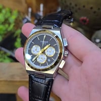 كرونوغراف • سير جلد • مقاوم ماء