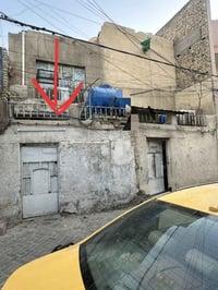 نص قطعه شرك طابقين الطابق الاول هول ومطبخ وغرفه داخليه+ملحقات الطابق ا...