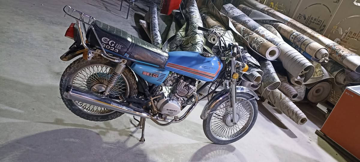 سلام عليكم دراجه نامه برو نضيفه
السعر  600 وبيها مجال 
العنوان الديوانيه المركز


**إذا كنت صاحب هذا الإعلان وتريد حذفه لأي سبب، رجاءا أرسل رسالة إلى الدعم الفني**