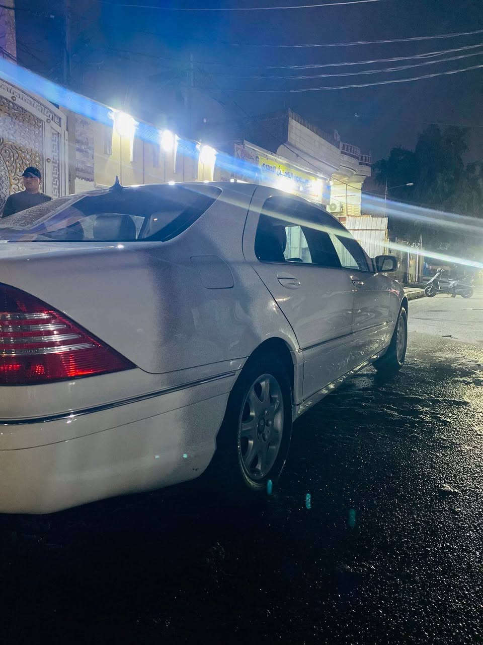 السلام عليكم
مارسيدس غواصة 

مديل 2002 اصل S550
 
سيارة خير من الله 

باب طول حدادية صدر خلف امام كلهة كاملة 

تبريد شغال اي نقص ما بي 

الغرفة لون رصاصي 

تخم تاير جديد 

سيارة احلة من صور 

سيارة رقم كركوك وكالة عامة 
ترقيمهن نفتح تكدر ترقم 

السعر 120 بيهة مجال 

مكان بغداد 
رقم الهاتف ***********
