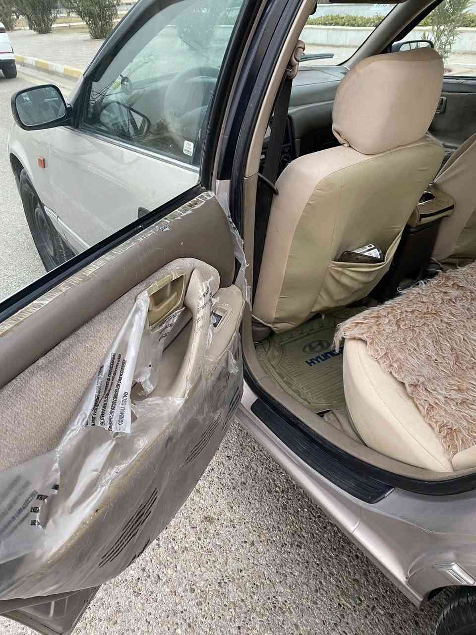 السلام عليكم كامري موديل 2002سياره ابيع حزام خليجي السياره بسمنه ثاني يوم تحويل الي يعجبك سياره صدر حداده تايرات كلها جديد العنوآن الانبار/فلوجه 
السعر 70ورقه وبيها مجال 
التواصل. ‭٠٧٨٠ ٤٨٧ ٤٤٢٠‬
