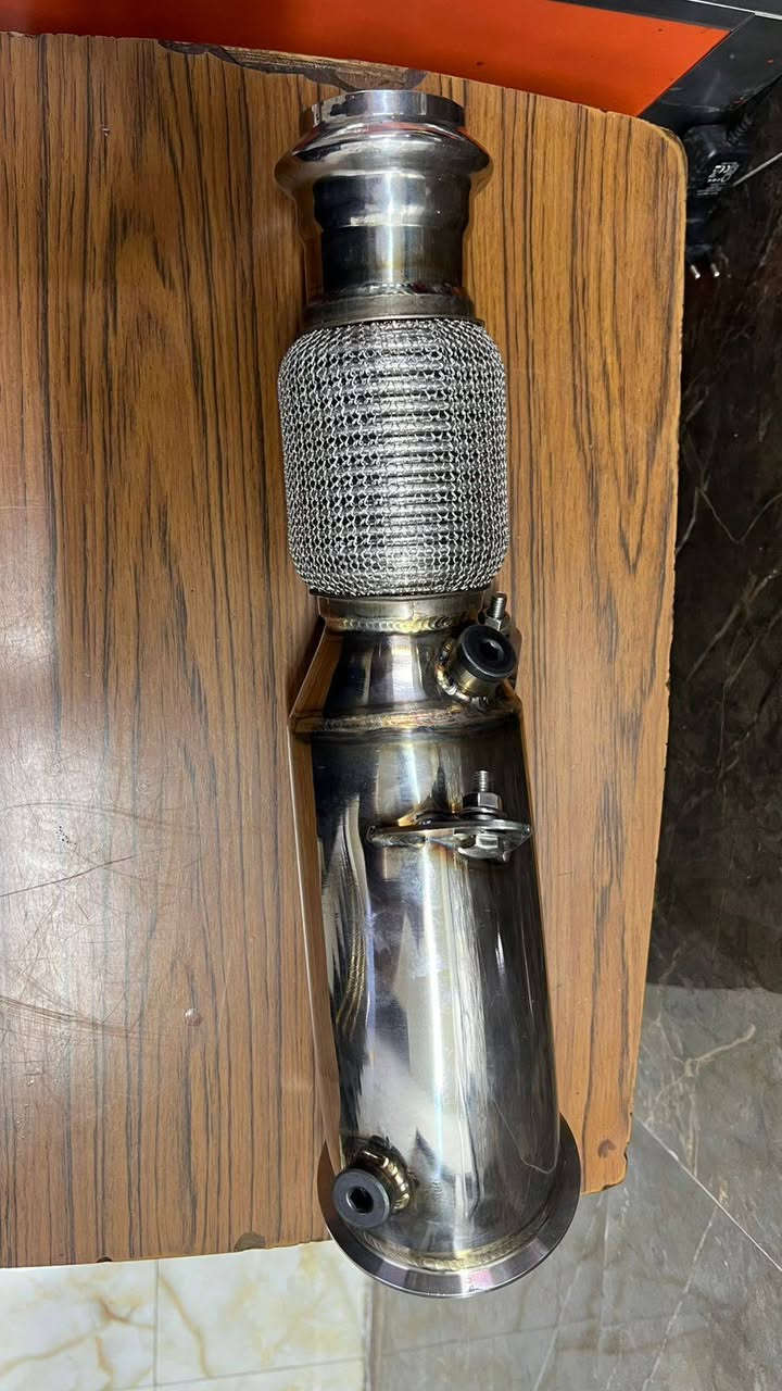 السلام عليكم 
دوان بايب مال G20 330i 
السعر 185 الف مكاني بغداد 
الرقم /***********
