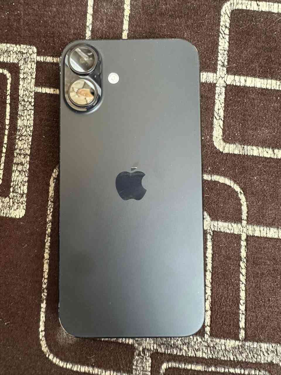 ايفون ١٦ كامرتين بلاص
ذاكرة ١٢٨ 
بطارية ٩٠ مبدل شاشة 
بدون ملحقات 
٦٥٠ 
مكاني بغداد مدينة الصدر 
***********
