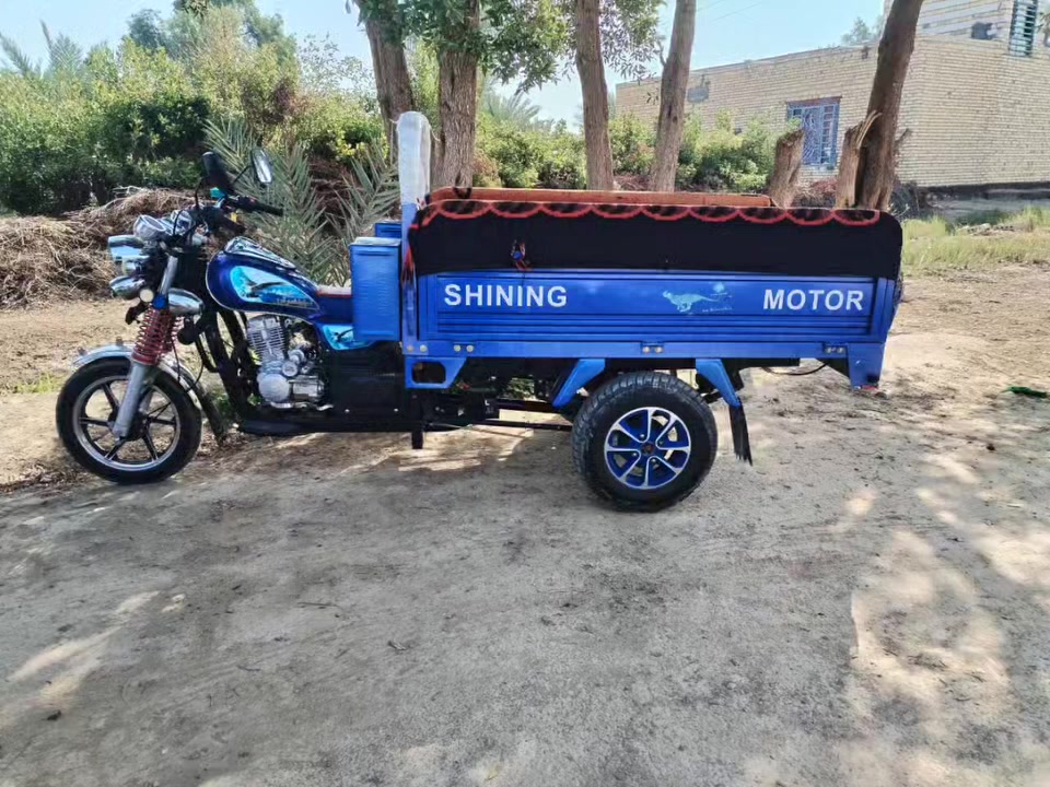 ستوته للبيع موديل 23 أوراق اصولي السعر مليونين ونص وبيه مجال مكان الحمزه الشرقي ***********
