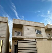 مجمع القريه الامريكيه • ٢٠٠م • ٤ غرف