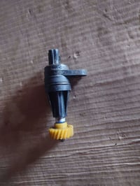 حساس رون • كيا كرنفال • موديل 2000