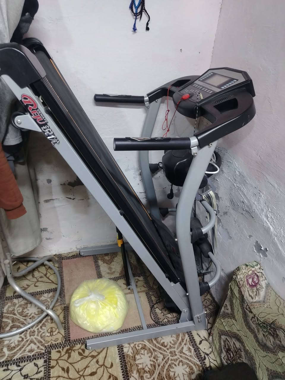 جهاز جري استخدام قليل جبلي دبل ماطور يتحمل وزن ١٦٠ ماطور رجاج تكسير دهون البطن العنوان حي الحر الطاقه السعر 250 الرقم ***********3 وتساب مازنجر
