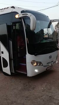 كينغ لونغ • بابل • داخل الفيديو