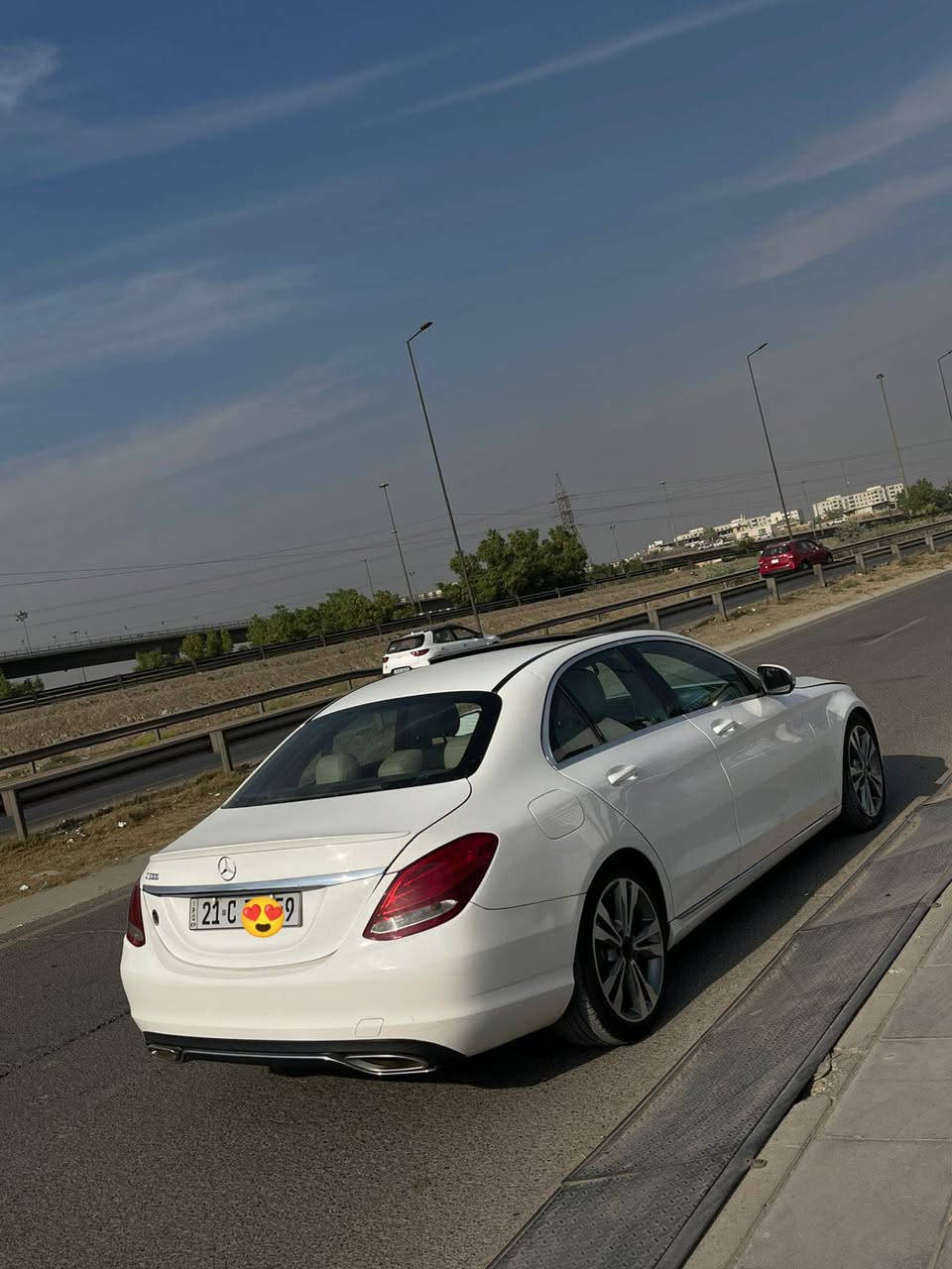 سلام عليكم عندي مارسيدس C300 موديل 2018 رقم سليمانيه بسمي اتريد تحويل او وكاله سياره جاهزه وارد امريكا حادثه جاملغ اوبنيد للبيع او مراوس الاستفسار اكثر الاتصال ***********
